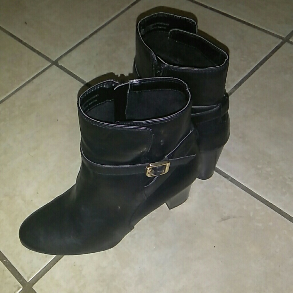 Booties - Picture 3 of 4